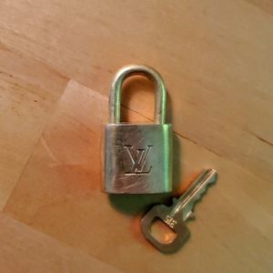 LV lock & key